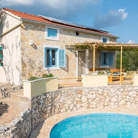 Robinsonhome Rasohatica * Korcula Town