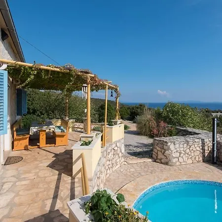 Robinsonhome Rasohatica * Korcula Town