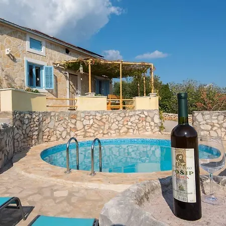 Robinsonhome Rasohatica * Korčula